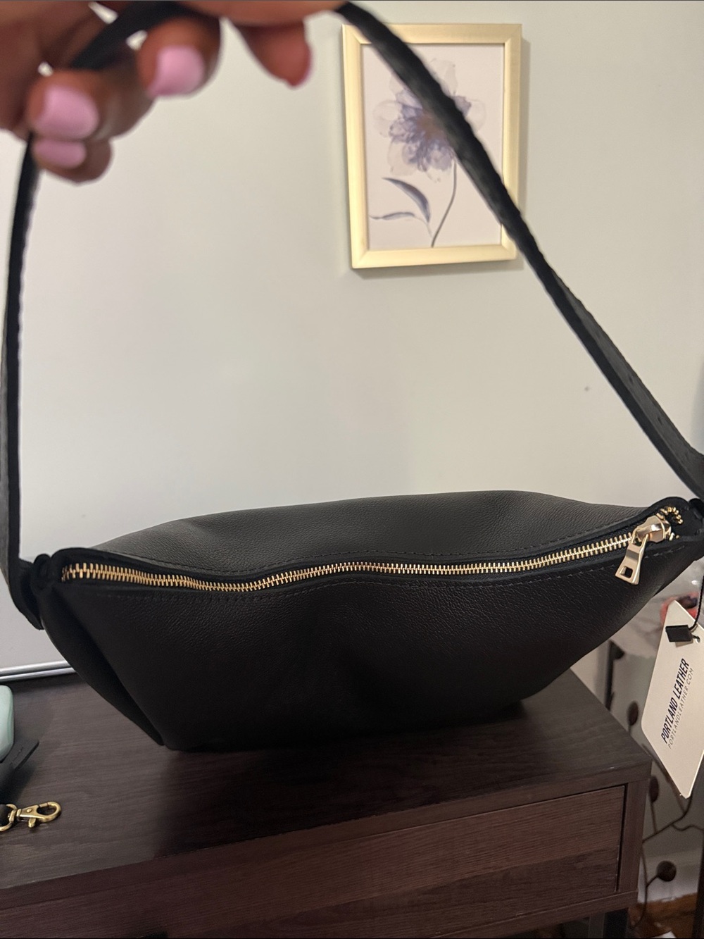 Black Portland Leather MEDIUM ASPEN Shoulder Bag with Gold Hardware- premium - Picture 6 of 6
